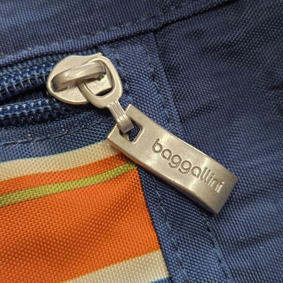 BAGGALLINI Navy Pacific Blue Stripes CROSSBODY SHOULDER BAG Adjustable 14x11" - Picture 4 of 12